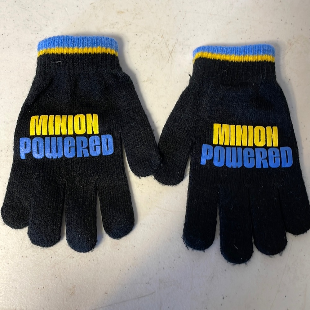 Minion Kids gloves